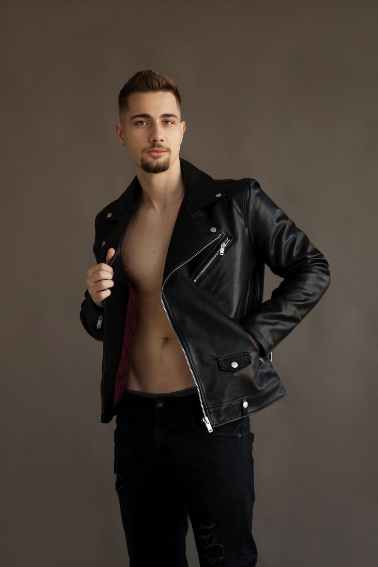 Step confidently through every season with outerwear that defines your style and elevates your everyday look. 